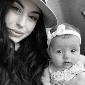 Meet your Posher, Kelly